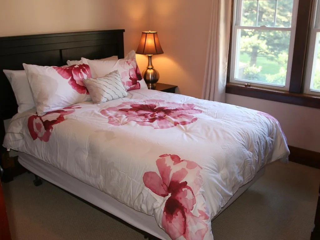 Holiday home Eastwood Tourist Lodge Niagara Falls Canada