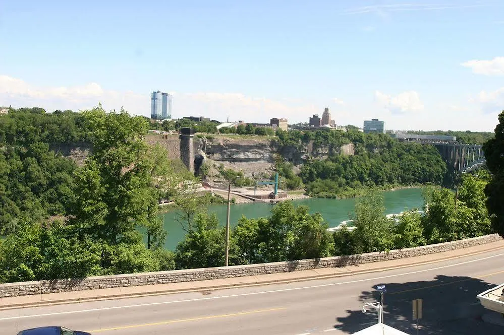 Eastwood Tourist Lodge Niagara Falls 0*,  Canada