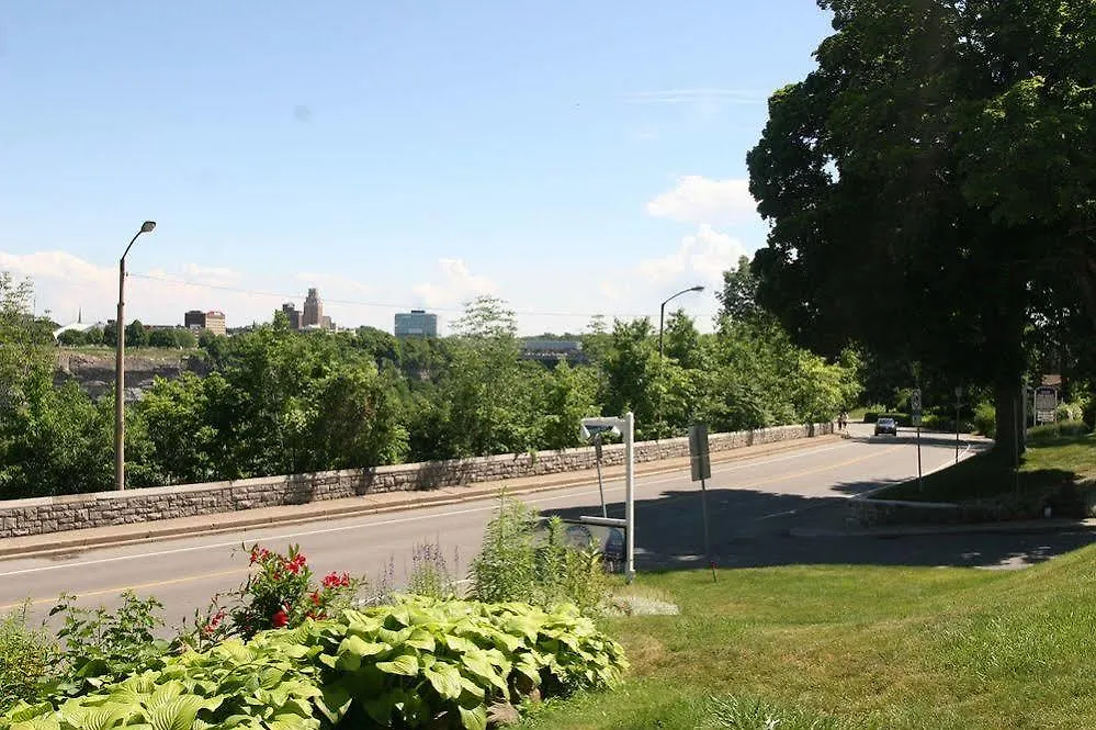 Eastwood Tourist Lodge Niagara Falls Holiday home